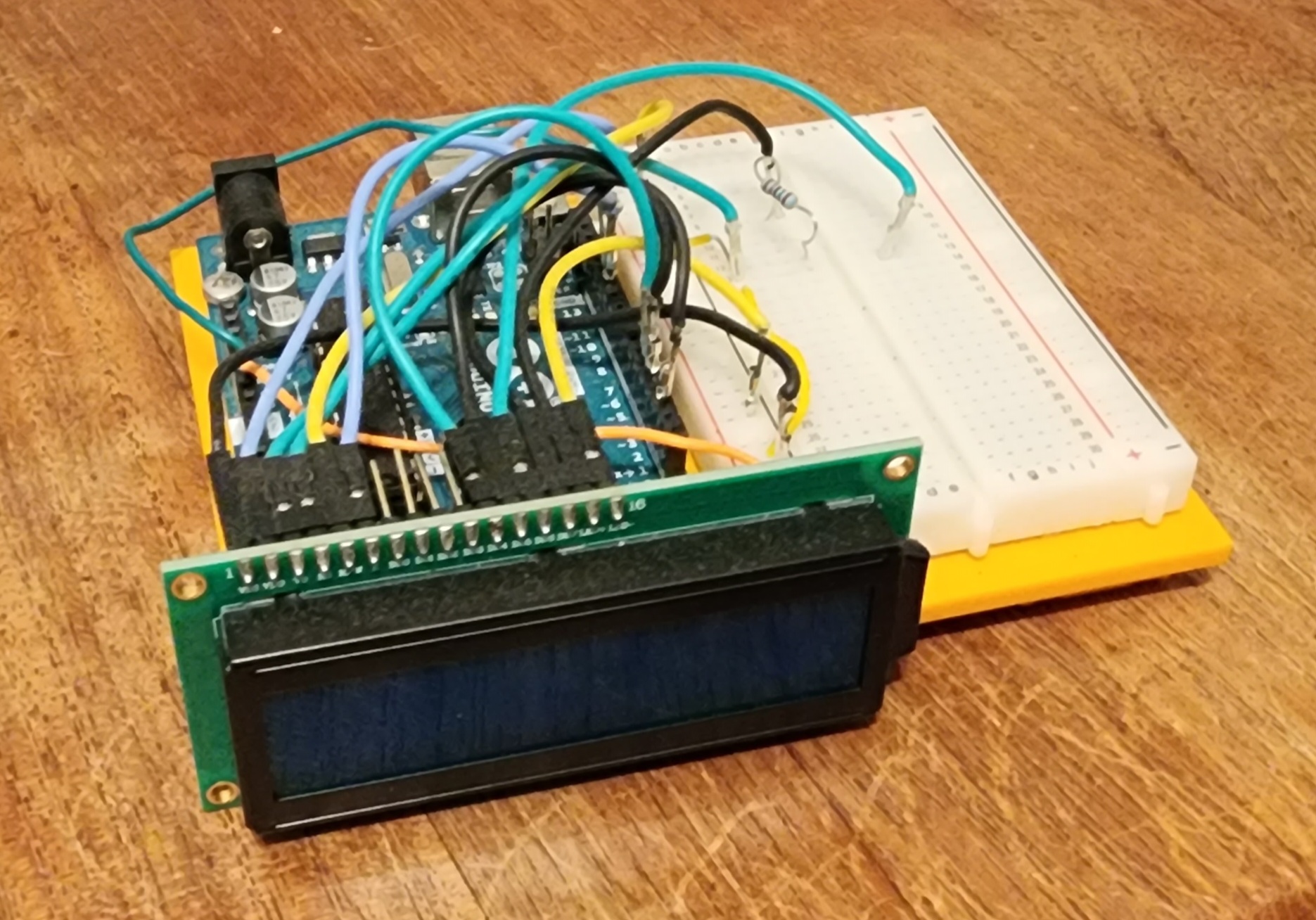 Image of a LCD screen + circuit board